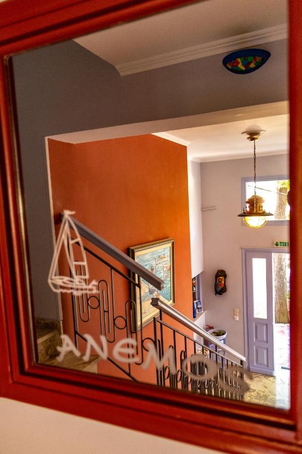 Anemos Studios & Apartments Poros  Buitenkant foto