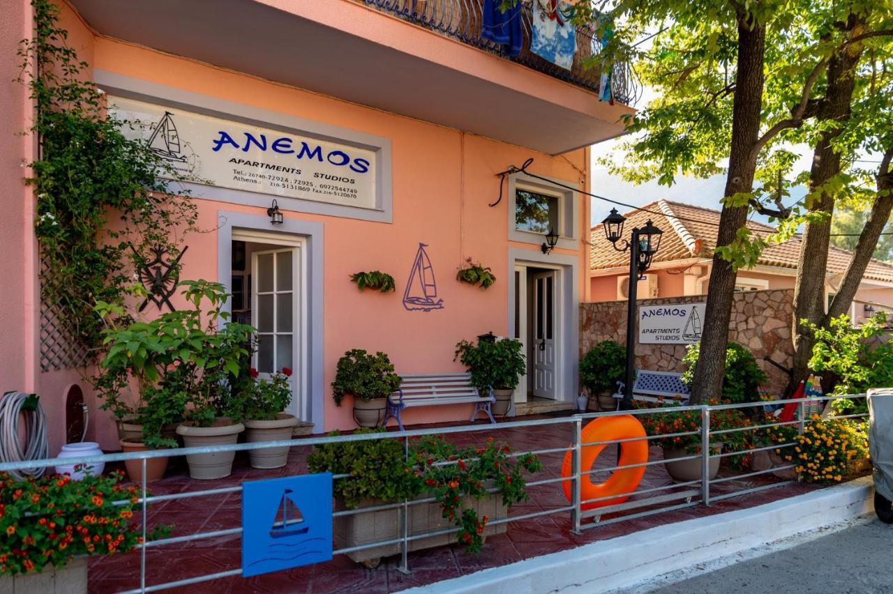 Anemos Studios & Apartments Poros  Buitenkant foto