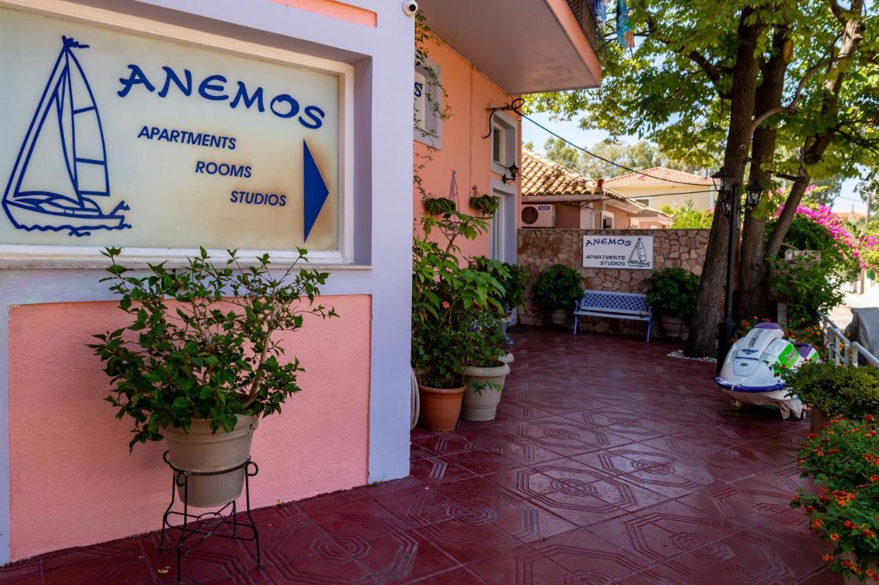 Anemos Studios & Apartments Poros  Buitenkant foto