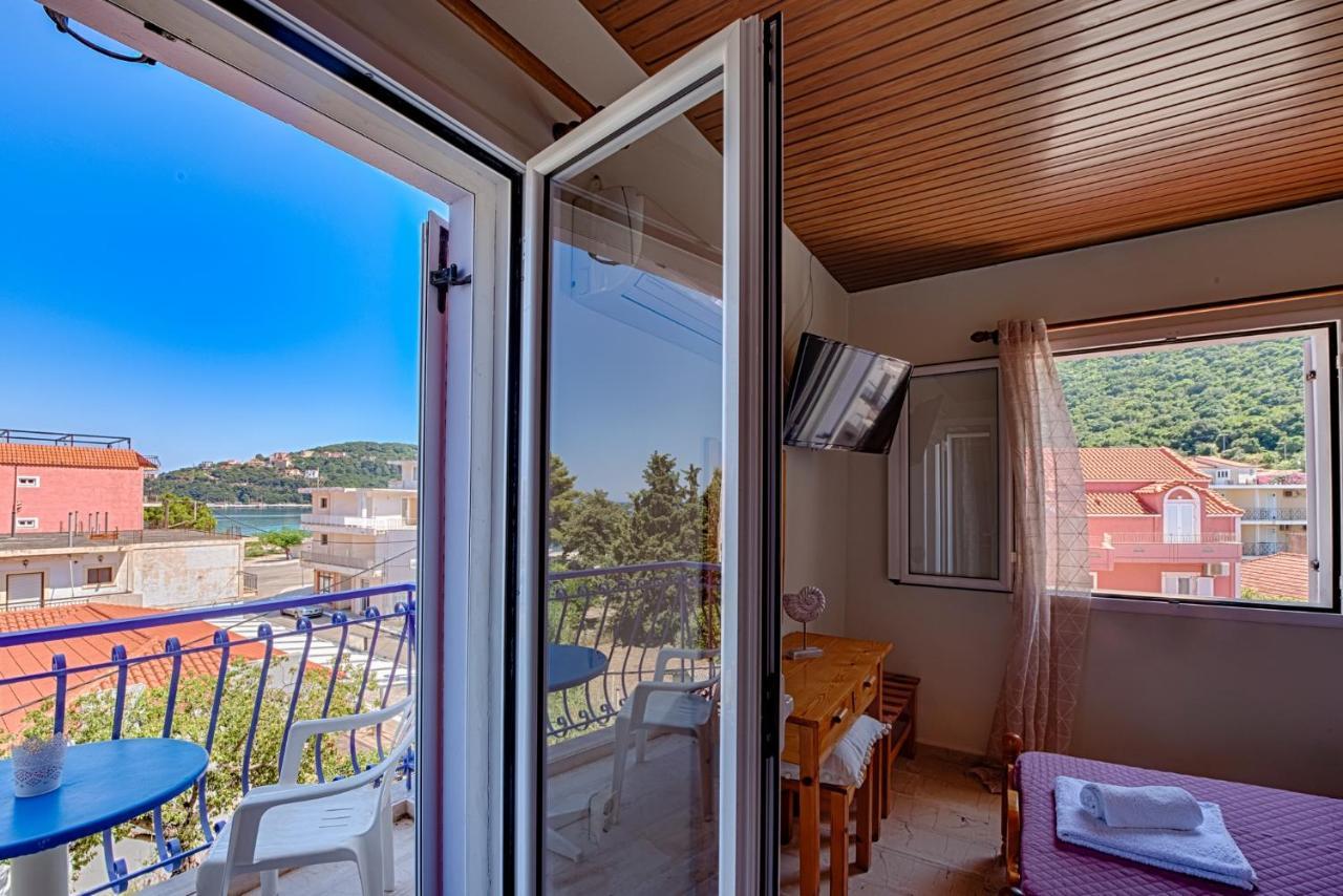 Anemos Studios & Apartments Poros  Buitenkant foto