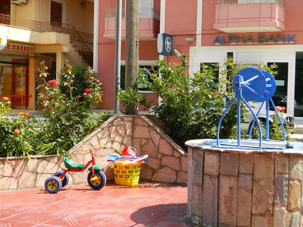 Anemos Studios & Apartments Poros  Buitenkant foto