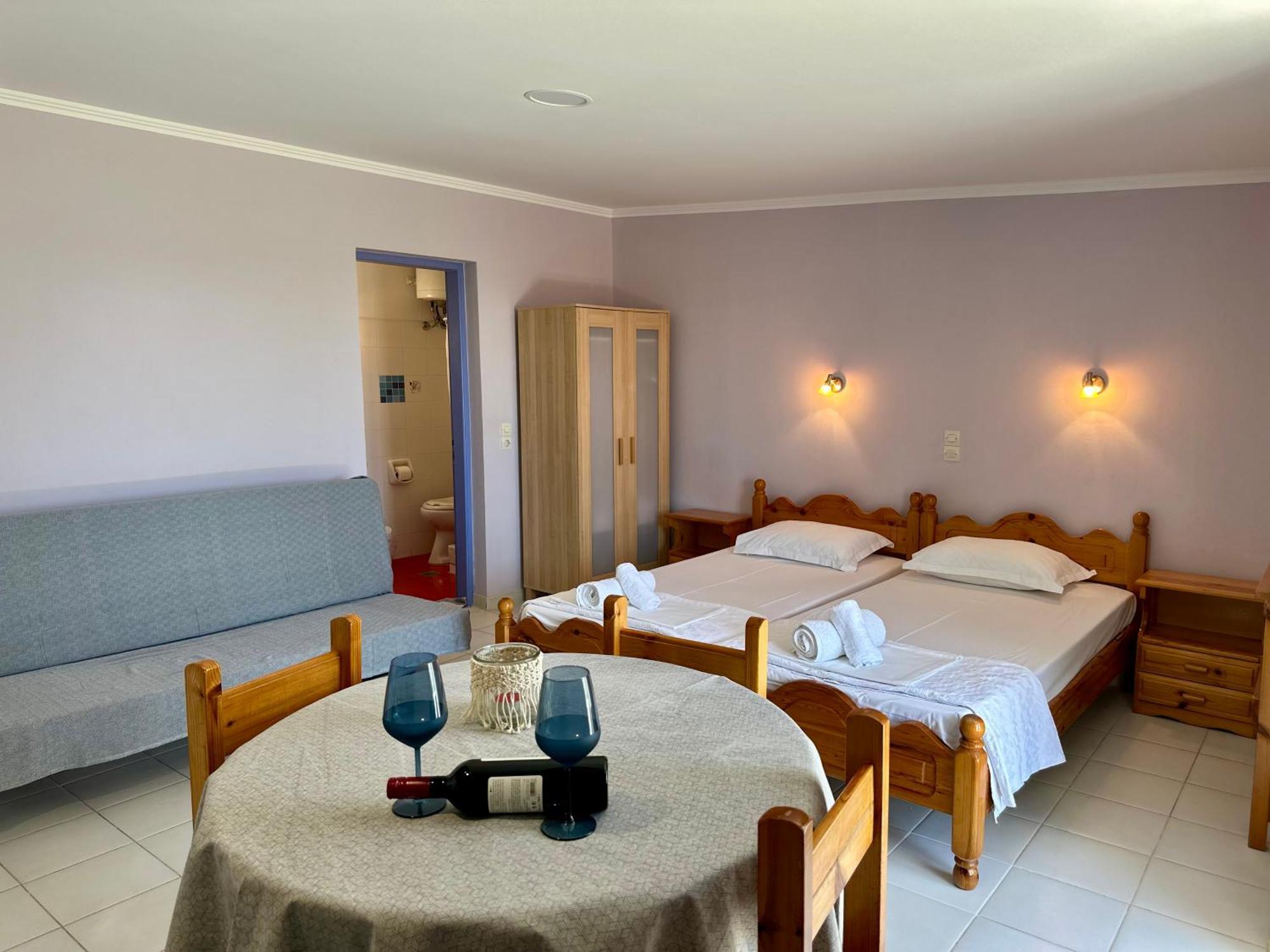 Anemos Studios & Apartments Poros  Buitenkant foto
